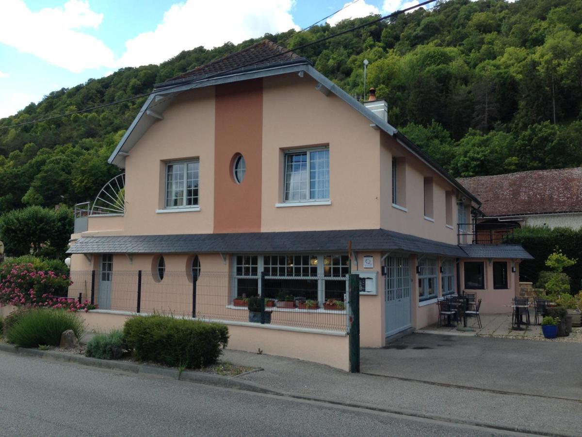 Auberge De La Roque La Roquette Exterior foto